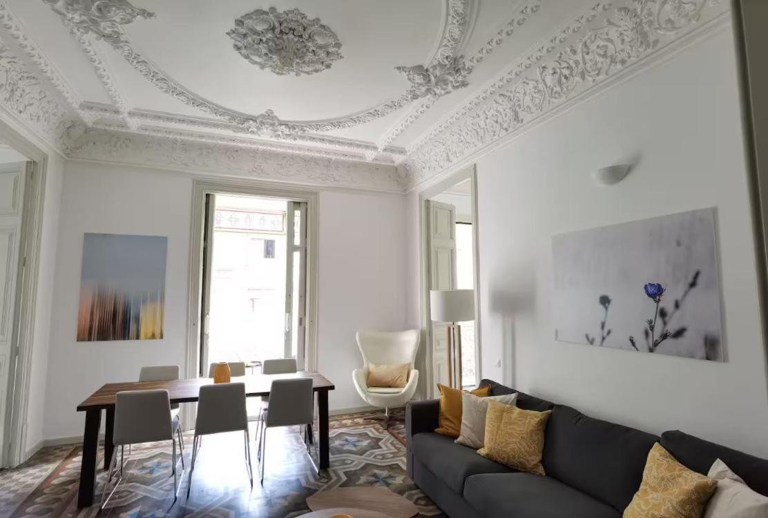 M&E Agency Apartments Valencia 277 By Marta And Emanuele Барселона Екстер'єр фото